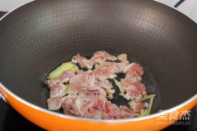 丝瓜肉片汤的做法步骤:4