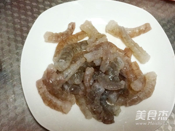 鲜虾馄饨的做法步骤：2