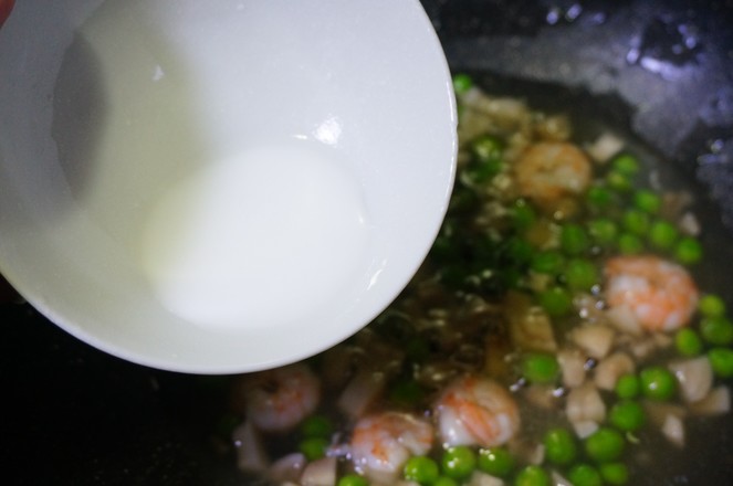 虾仁烩豆腐的做法步骤:3
