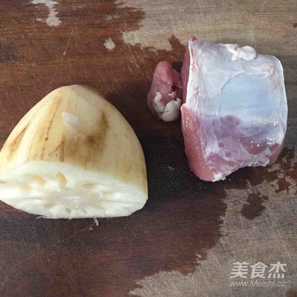 香煎藕饼的做法步骤：1