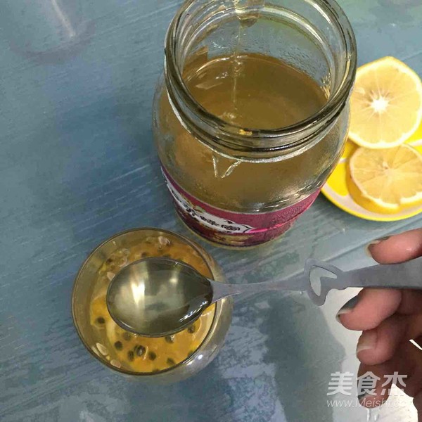 百香果柠檬绿茶的做法步骤:8