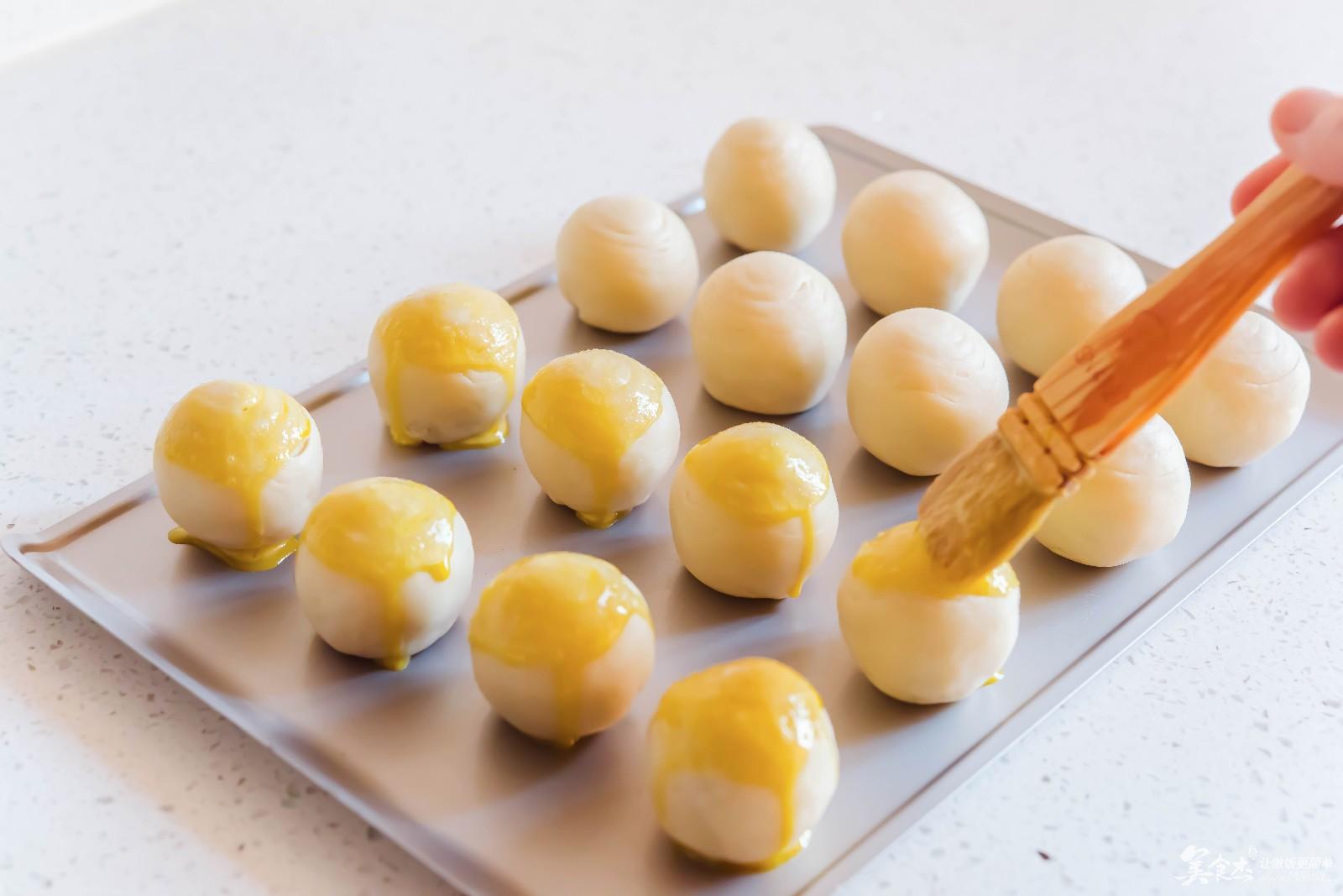 中式点心里的挚爱蛋黄酥