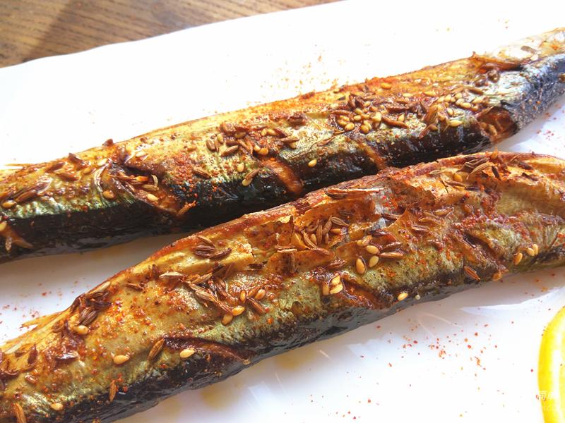 简单易做烤箱菜孜然烤秋刀鱼