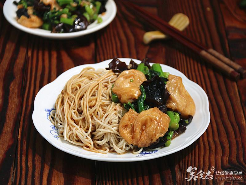 超级好吃的浇头面黑木耳面筋素浇面