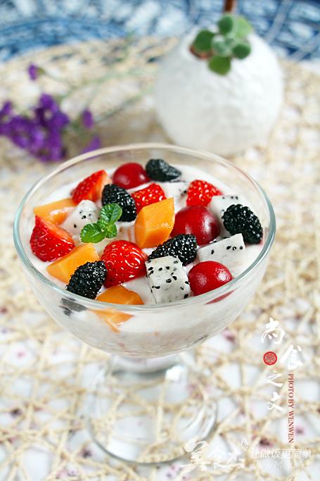 diy火遍全城的酸奶捞--水果酸奶捞