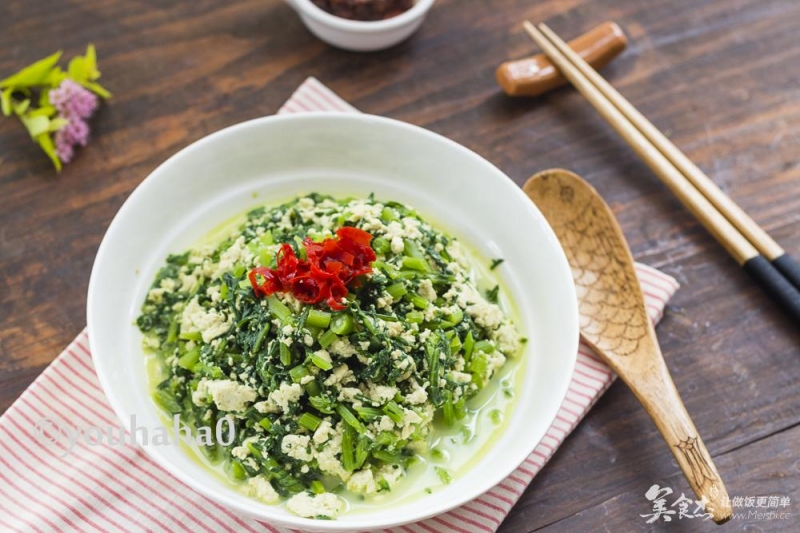 再放豆腐炖,一定要炖至没有豆腥味2,茼蒿可以换成萝卜缨子,青萝卜
