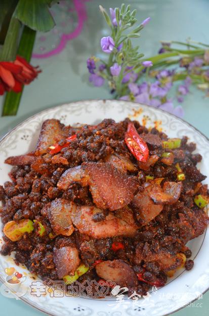 鄂西地区住校族必带的腊肉炒酱豆