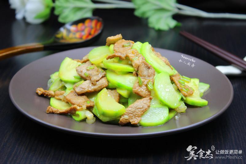 有肉的家常小菜,成本不到8元,瘦肉炒云南小瓜