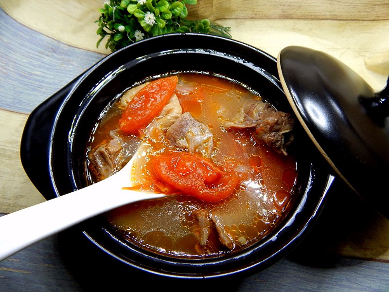 冬季孕妇大补汤番茄牛骨汤