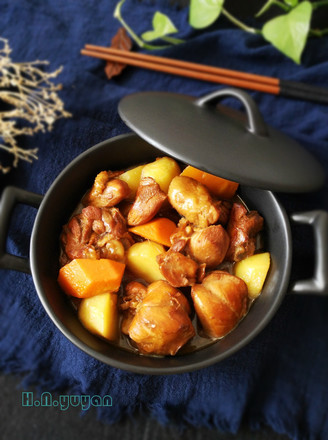 土豆胡萝卜焖鸡块的做法