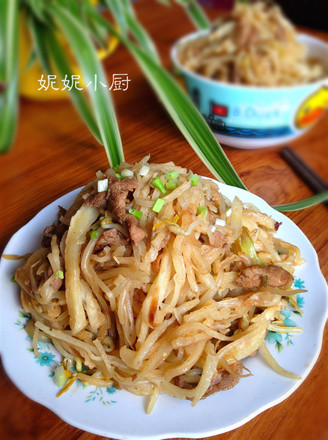 肉丝豆芽炒饼