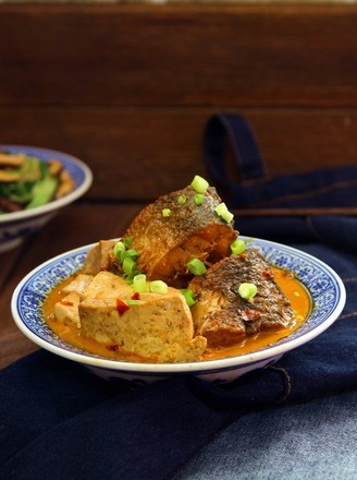 酱香胖头鱼炖豆腐的做法