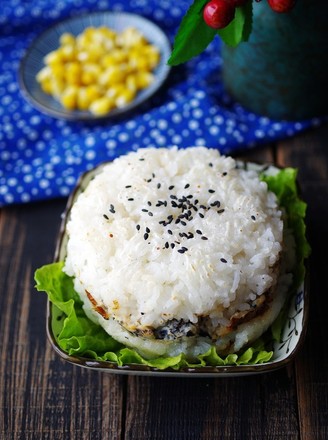 米饭肉饼汉堡的做法