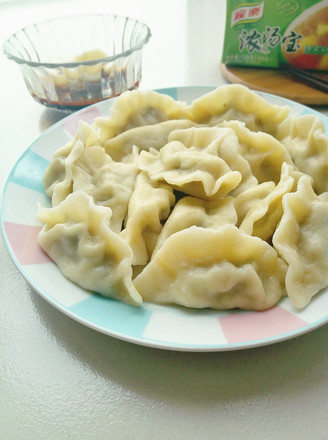 猪肉芹菜水饺