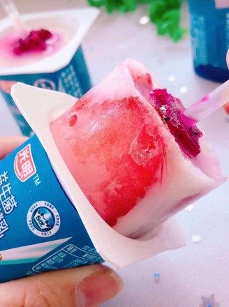 草莓酸奶棒冰的做法