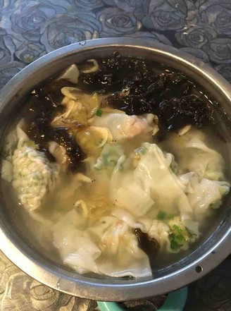 鲜虾韭菜馄饨