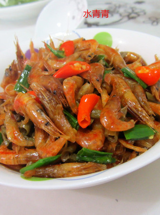 咸豆角炒河虾的做法