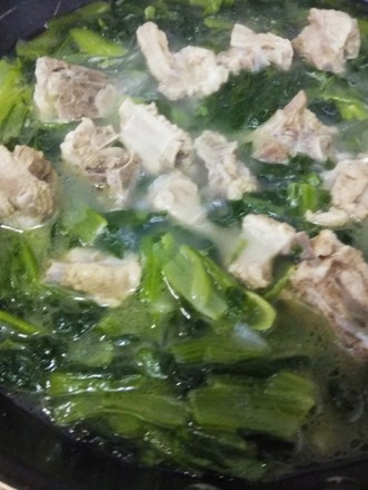 小白菜排骨汤的做法