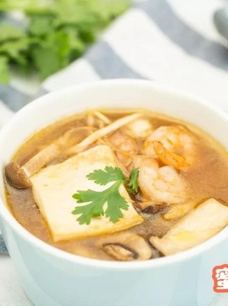 虾仁菌菇烩豆腐的做法