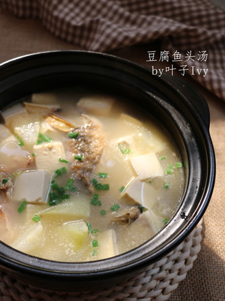 节瓜鱼头豆腐汤的做法