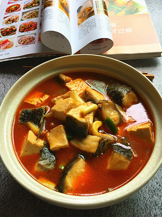泡椒酸汤豆腐煮鱼的做法