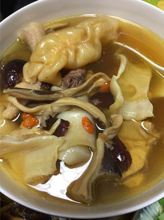 滋补养颜极品-皇后螺花胶鸡汤