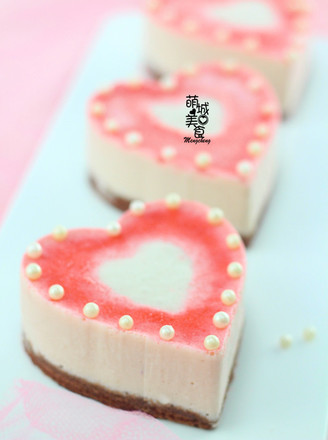 浪漫七夕，粉嫩的草莓慕斯的做法