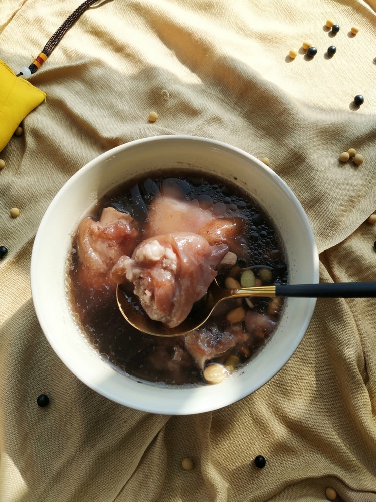 宅家养生|胶原蛋白食补之双豆煲猪脚汤的做法