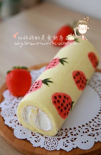 草莓彩绘蛋糕卷的做法