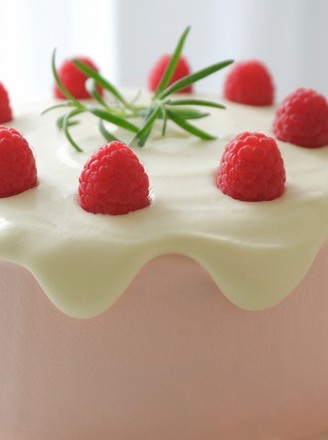 树莓奶油滴落蛋糕的做法