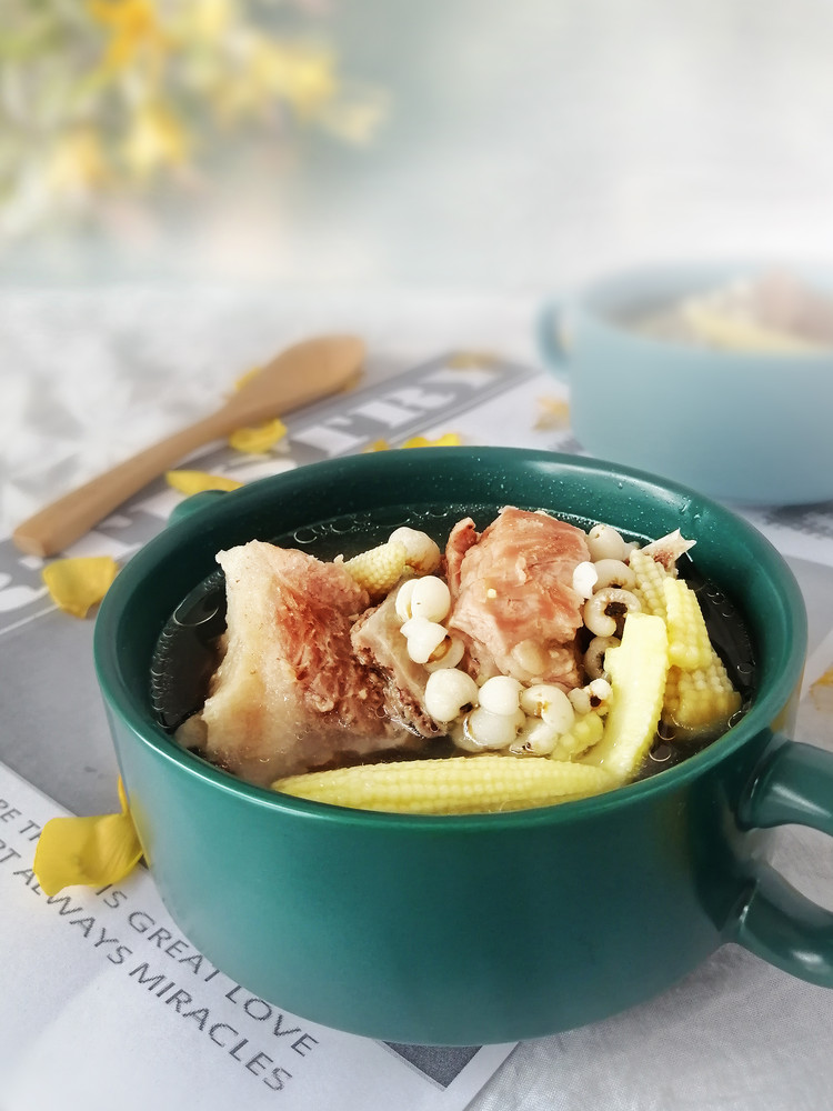排骨玉米笋祛湿汤的做法