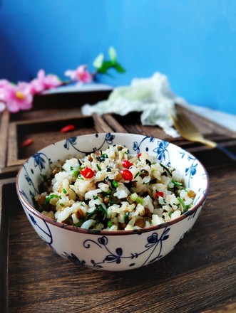 野荠菜炒糙米饭