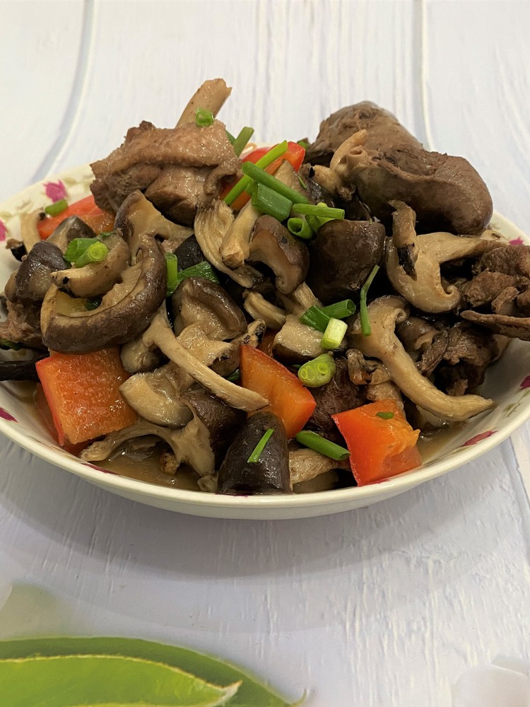 香菇烧鸭