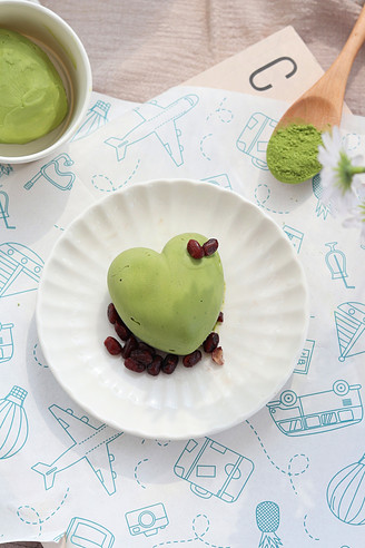手工抹茶冰淇淋，让你心动的一抹绿的做法