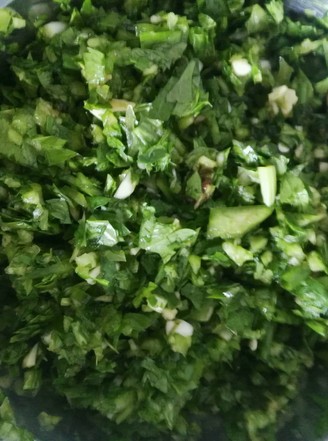 芹菜叶拌尖椒的做法