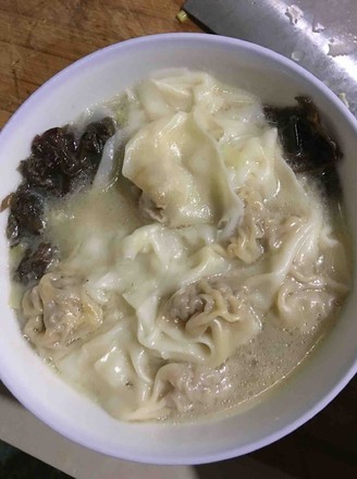 鱼汤馄饨