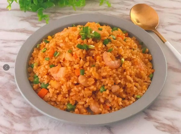 咸蛋黄虾仁炒饭的做法步骤:10